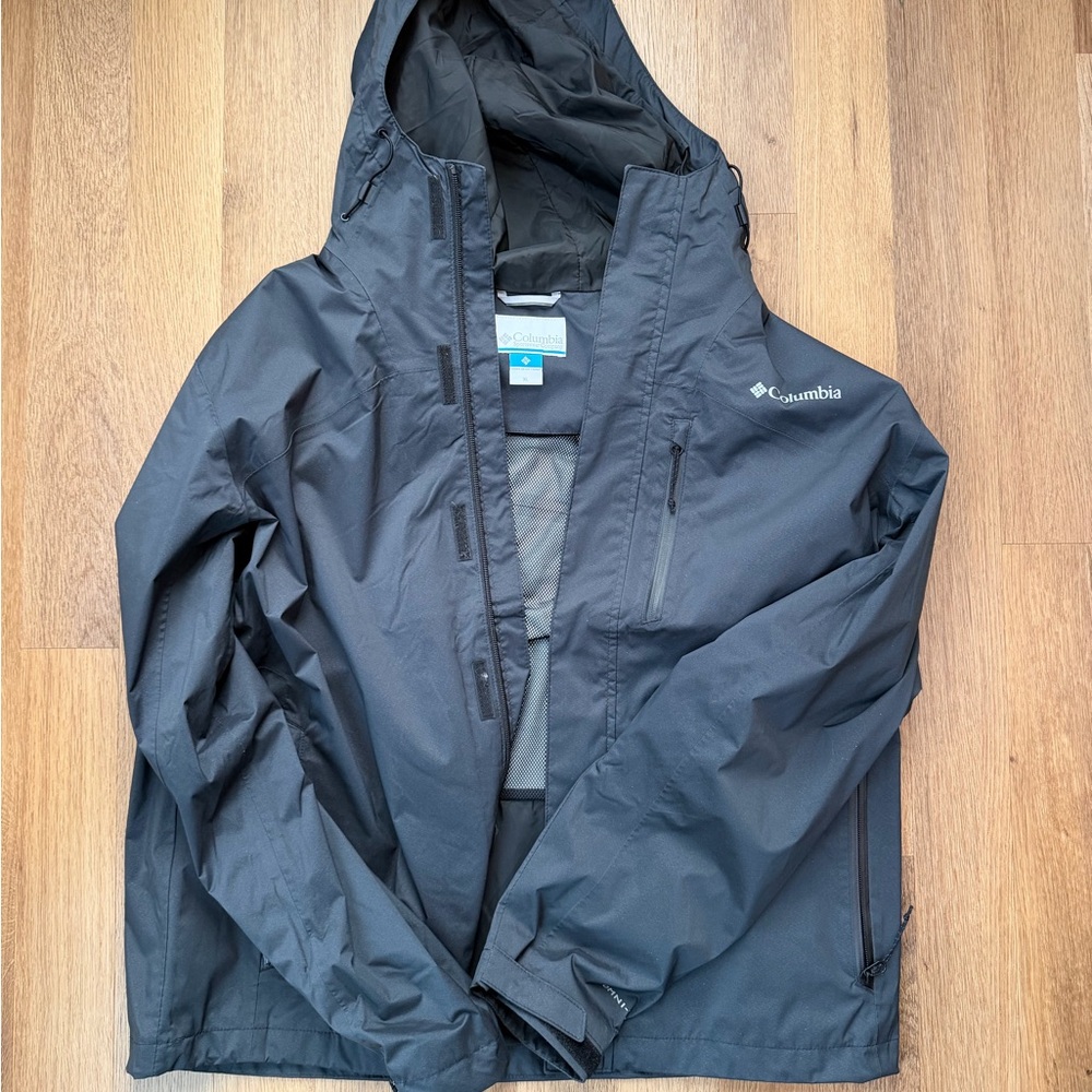 Columbia Black Hooded Rain Jacket